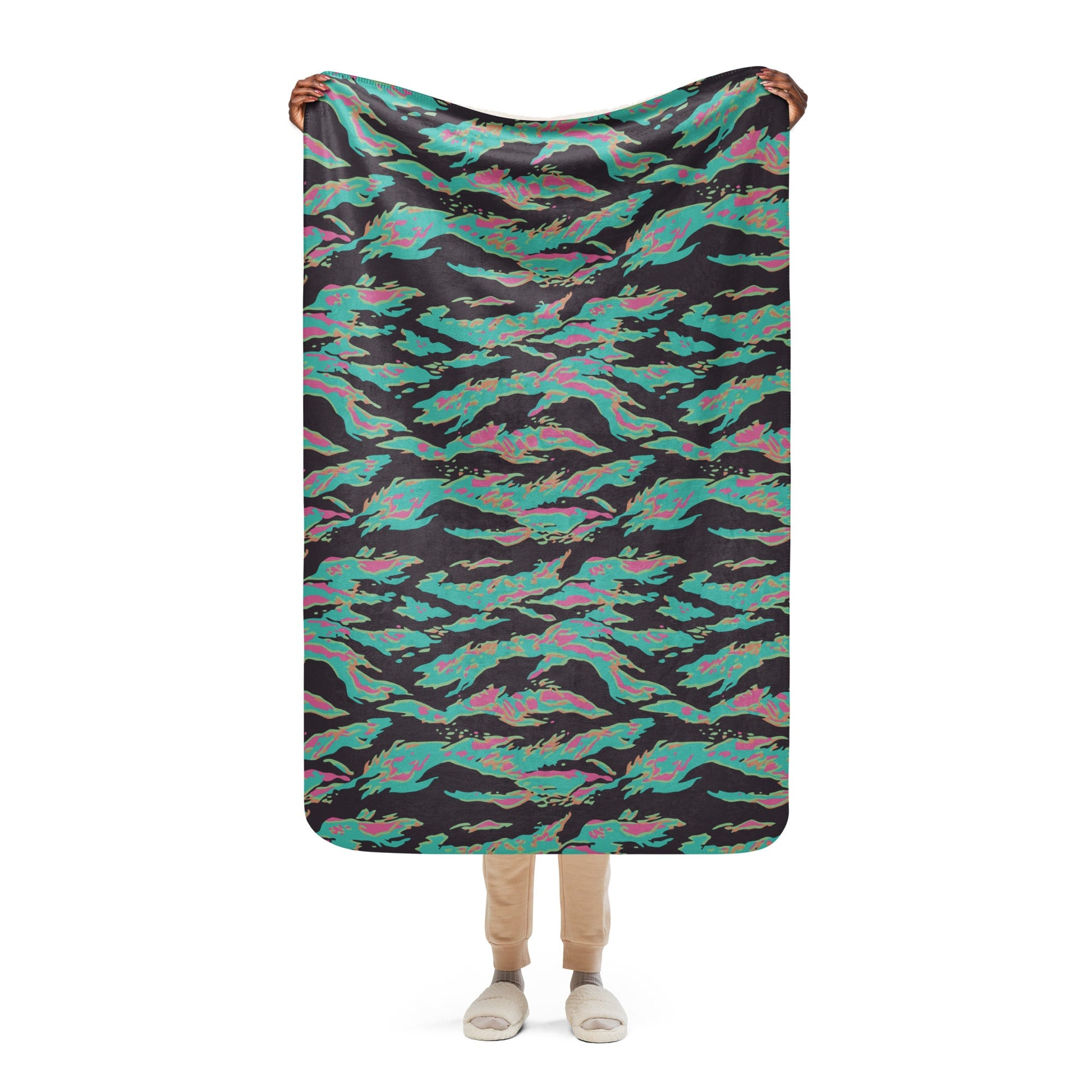 Miami Tiger Stripe CAMO Sherpa blanket - 37″×57″ - Blankets
