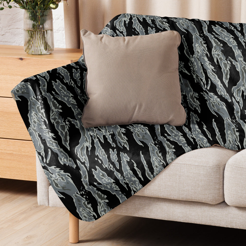 Miami Tiger Stripe Urban Grey CAMO Sherpa blanket - Blanket