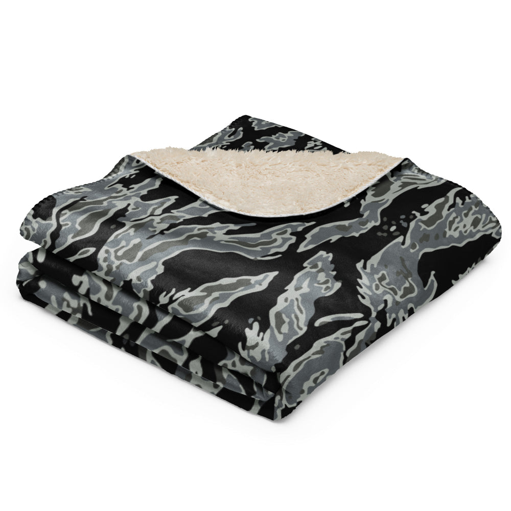 Miami Tiger Stripe Urban Grey CAMO Sherpa blanket - Blanket