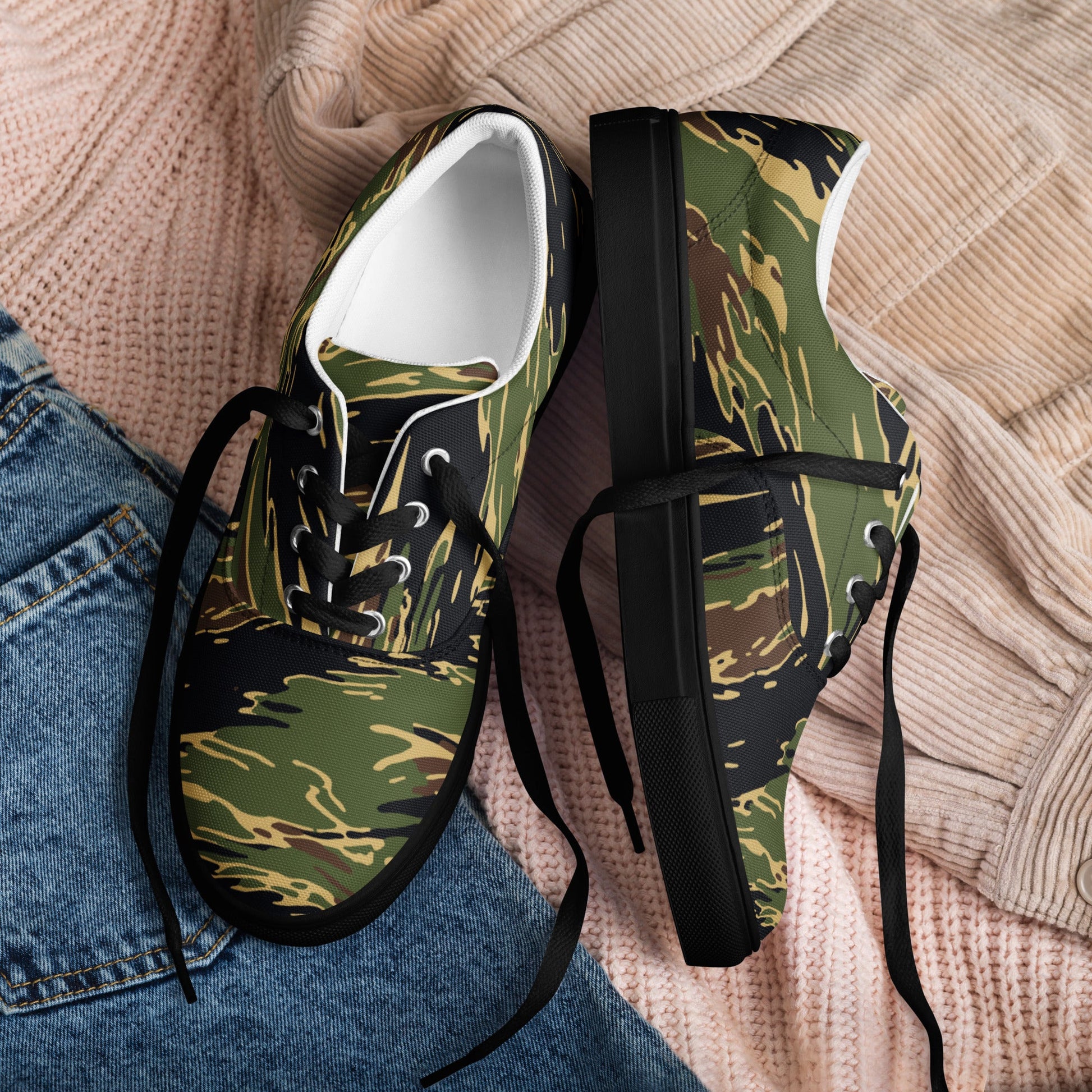 Midnight Fang Tiger Stripe CAMO Mens Lace-Up Canvas Shoes - Lace-up