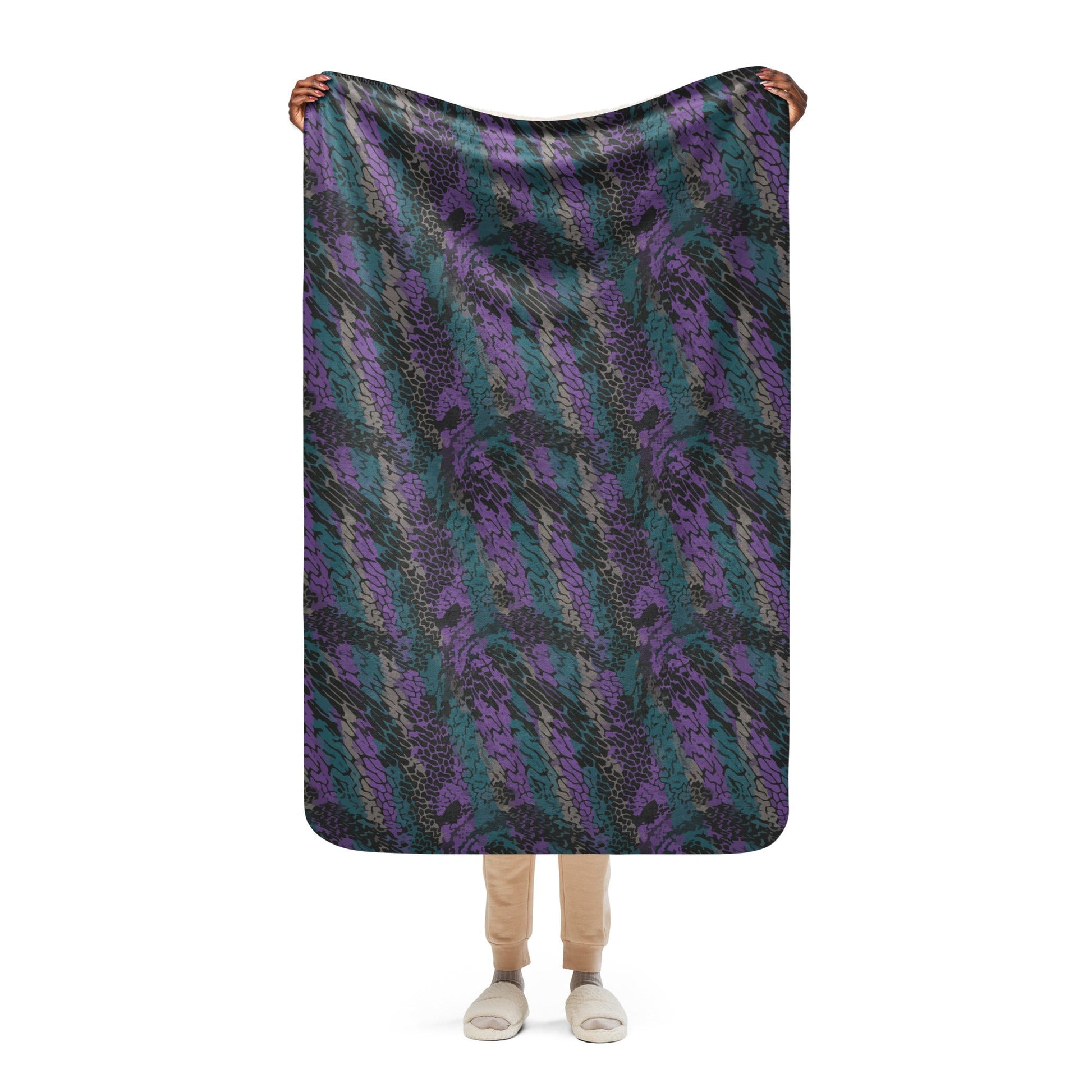 Modern Warfare Dragon Skin Neon CAMO Sherpa blanket - 37″×57″ - Blankets