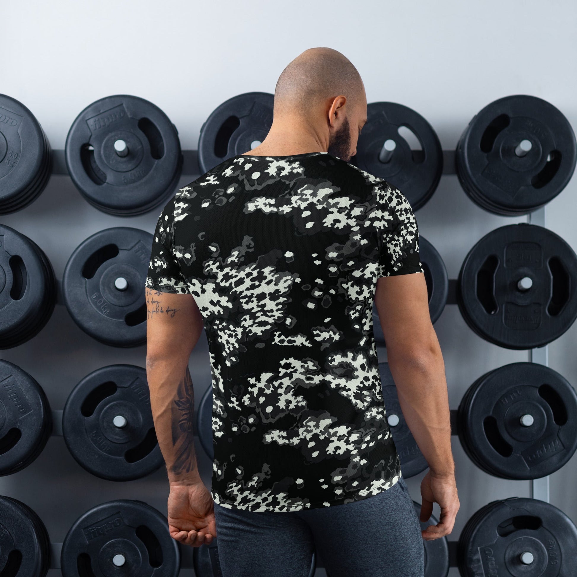 Modern Warfare Partizan Ghost Night CAMO Mens athletic t-shirt - Athletic T-Shirts