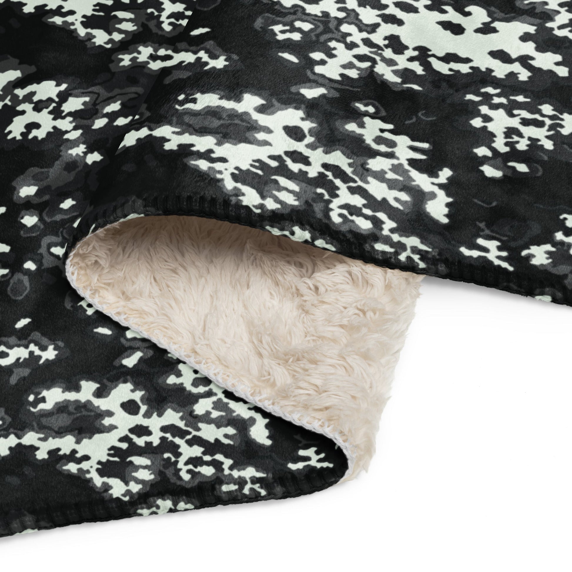 Modern Warfare Partizan Ghost Night CAMO Sherpa blanket - Blanket