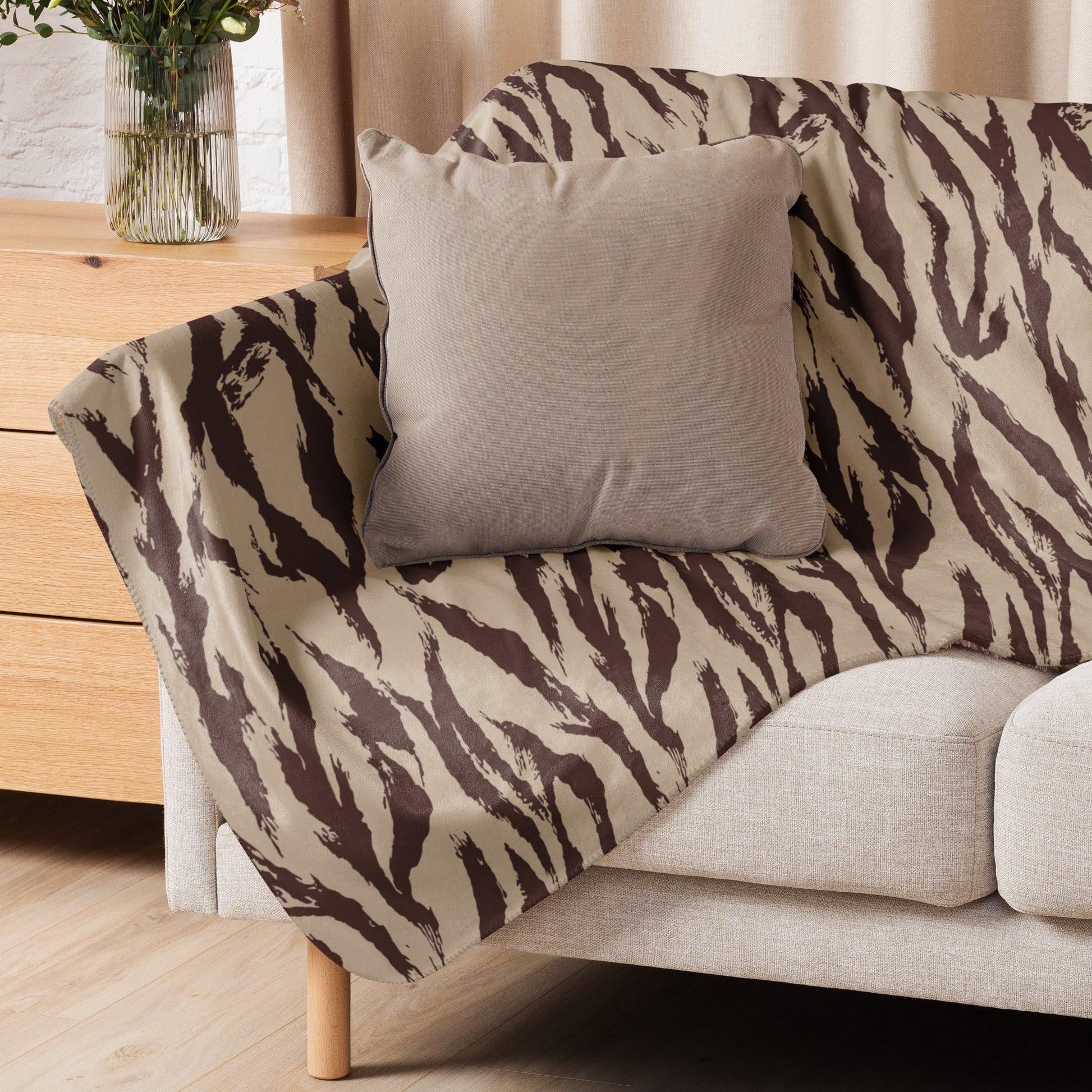 Moroccan Lizard Desert CAMO Sherpa blanket - Blankets