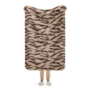 Lizard Moroccan Desert CAMO Sherpa Blanket - 37″×57″