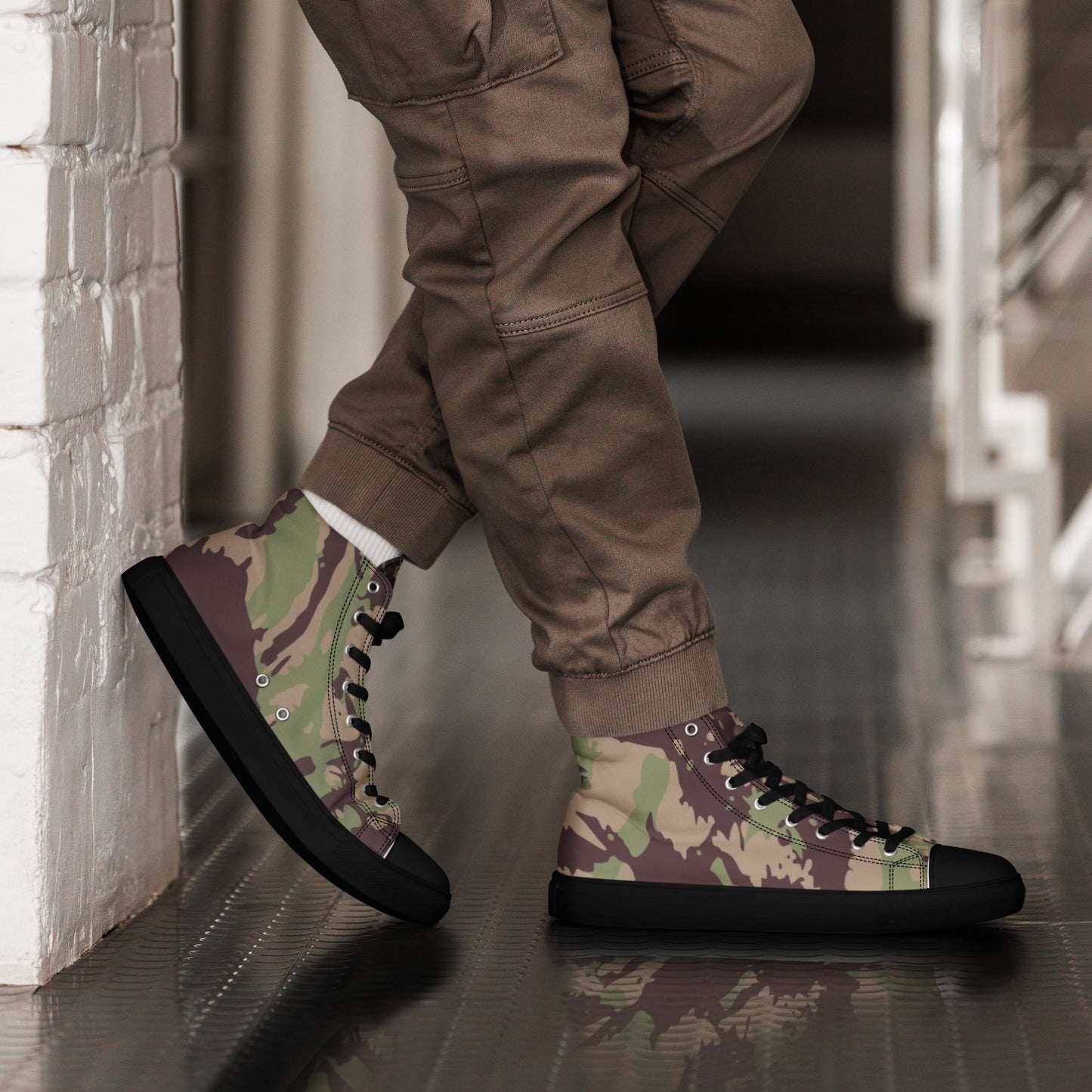 Mozambique Lizard CAMO Mens high top canvas shoes - 5 - High Top Canvas Shoes