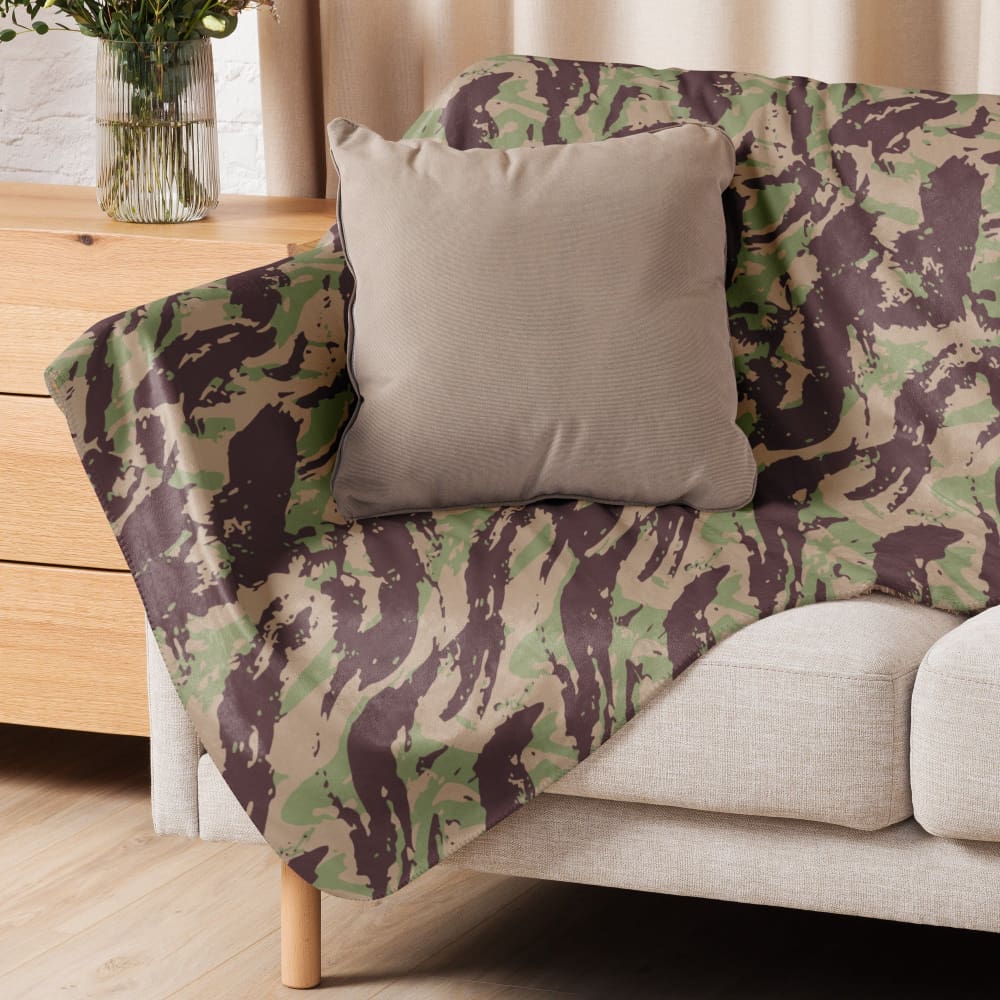 Mozambique Vertical Lizard CAMO Sherpa blanket - Blanket