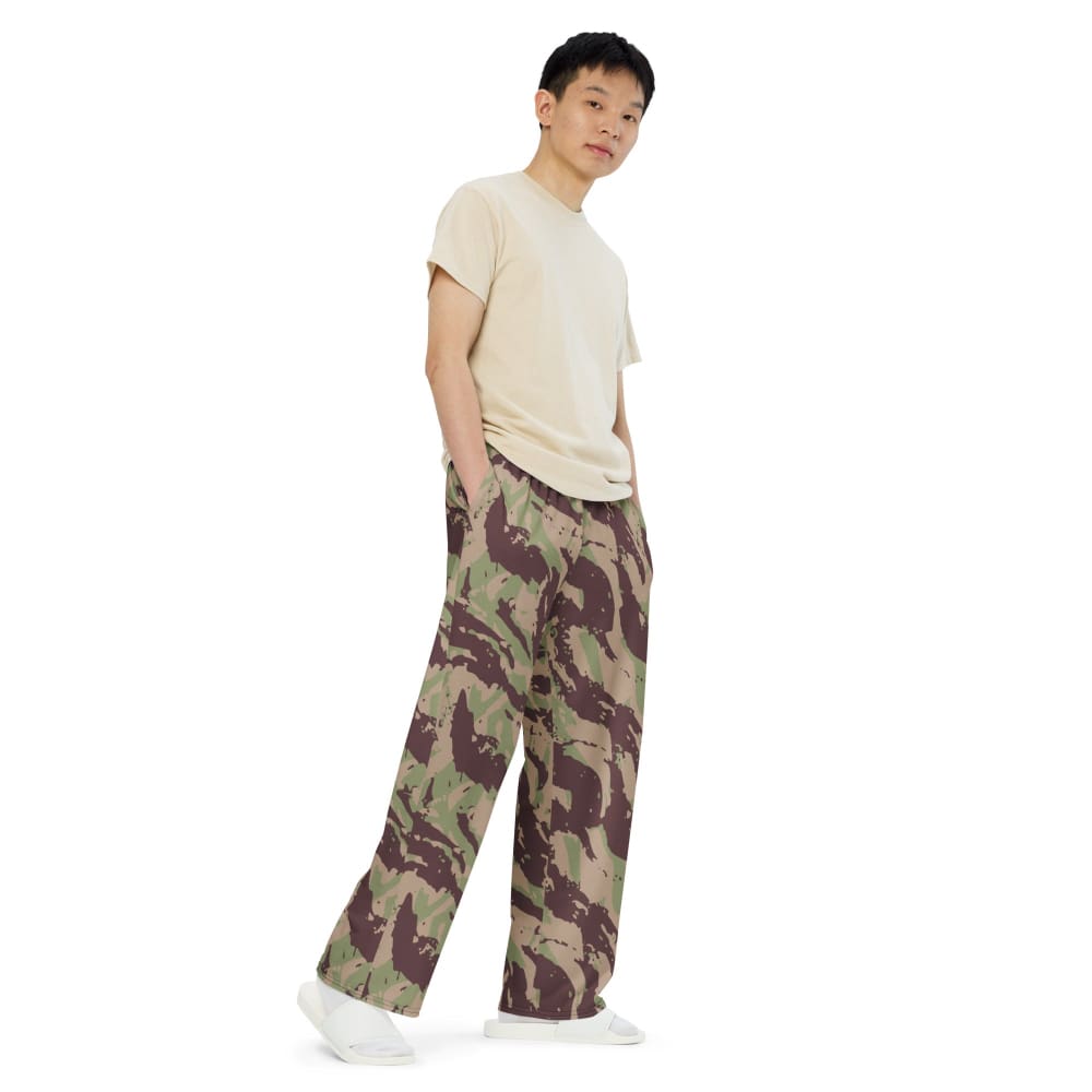 Mozambique Vertical Lizard CAMO unisex wide-leg pants - Unisex Wide-Leg Pants