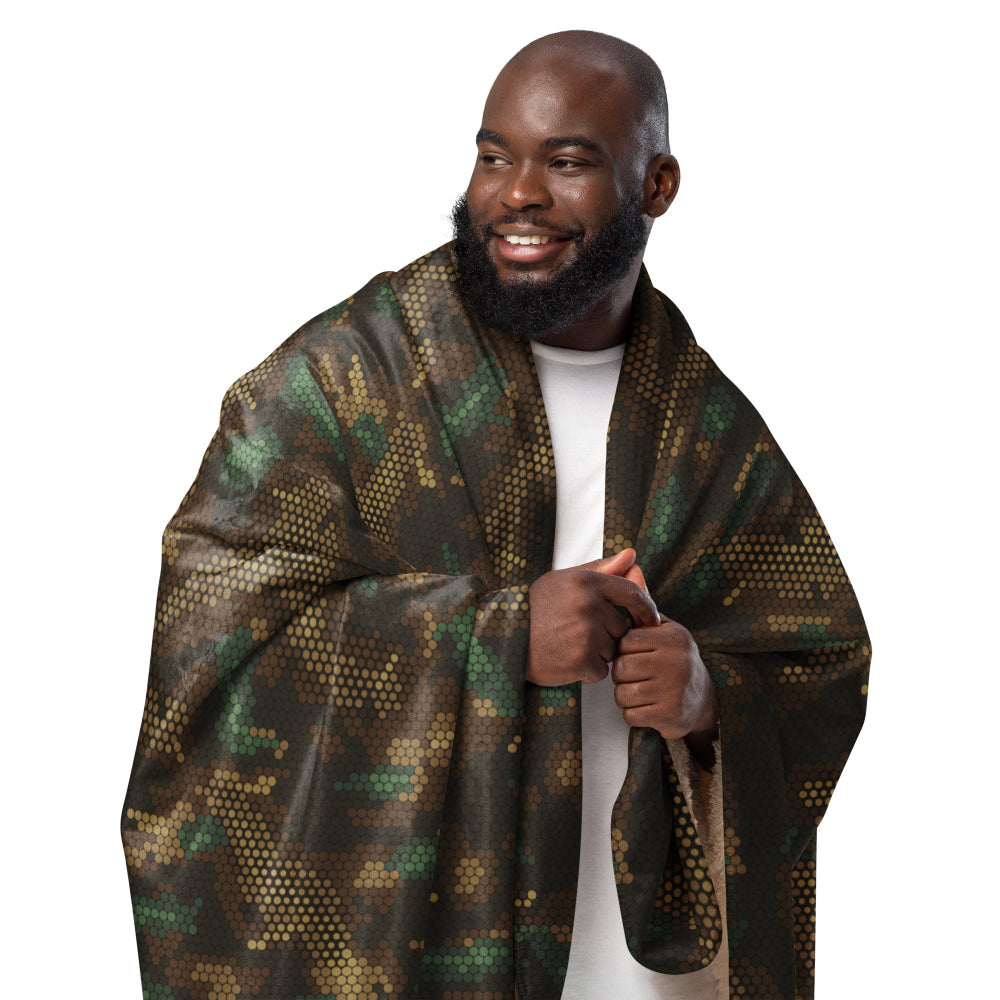 Multi-terrain Dot CAMO Sherpa blanket