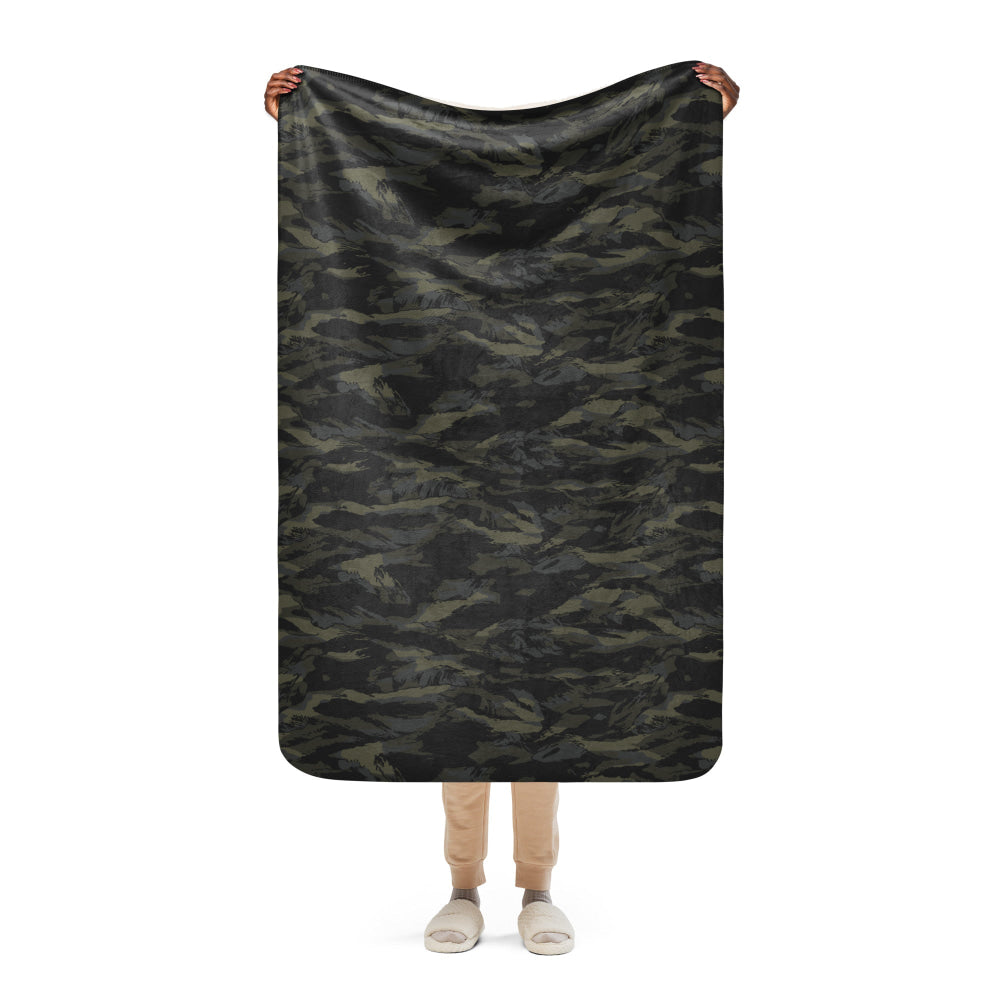 Multi-terrain Tiger Stripe Black CAMO Sherpa blanket - 37″×57″ - Blanket