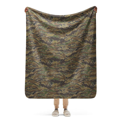 Multi-terrain Tiger Stripe CAMO Sherpa blanket - 50″×60″ - Blanket