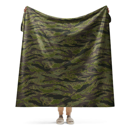 Multi-terrain Tiger Stripe Tropical CAMO Sherpa blanket - 60″×80″ - Blanket