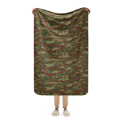 Multi-terrain Tiger Stripe Viper CAMO Sherpa blanket - 37″×57″ - Blanket