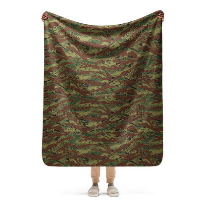 Multi-terrain Tiger Stripe Viper CAMO Sherpa blanket - 50″×60″ - Blanket