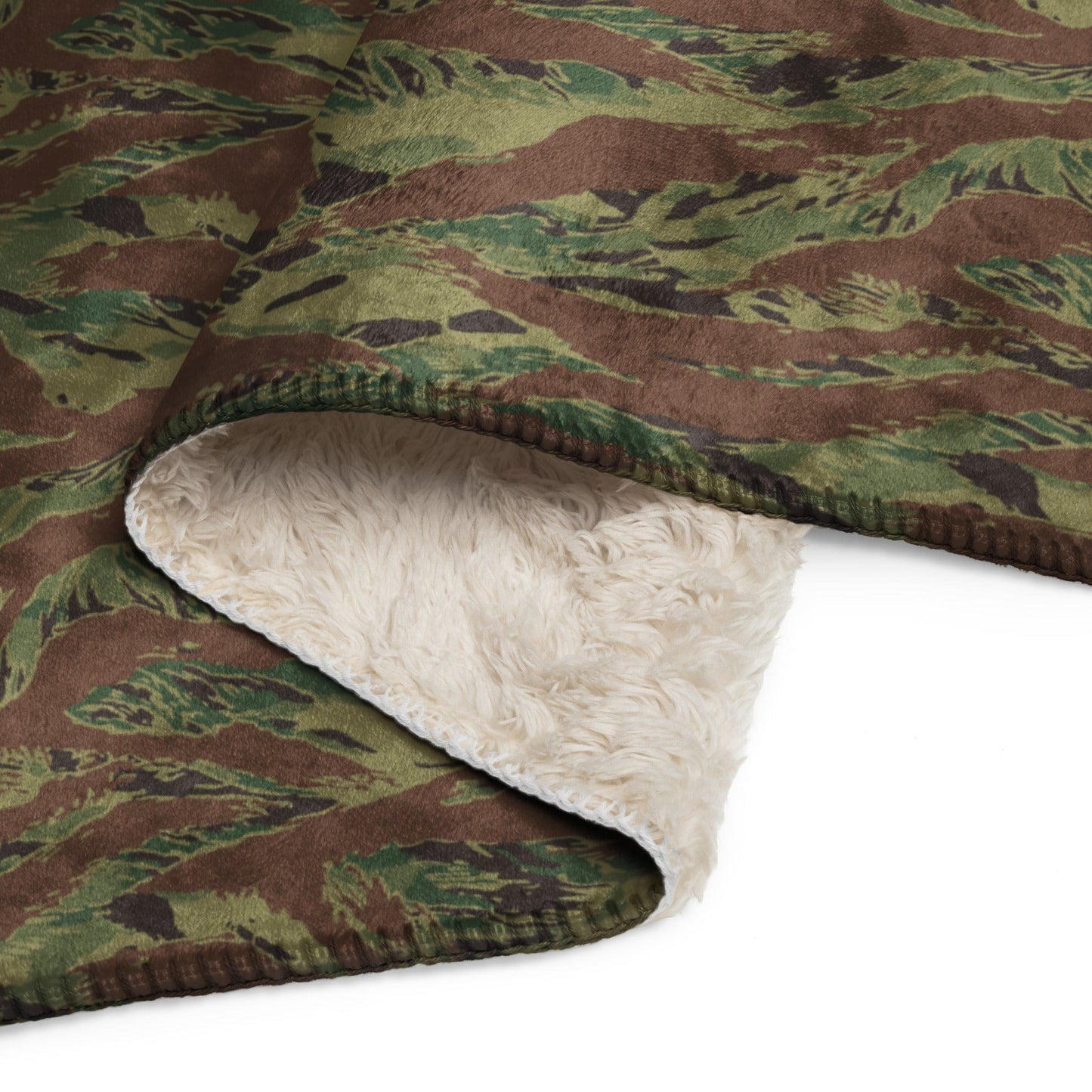 Multi-terrain Tiger Stripe Viper CAMO Sherpa blanket