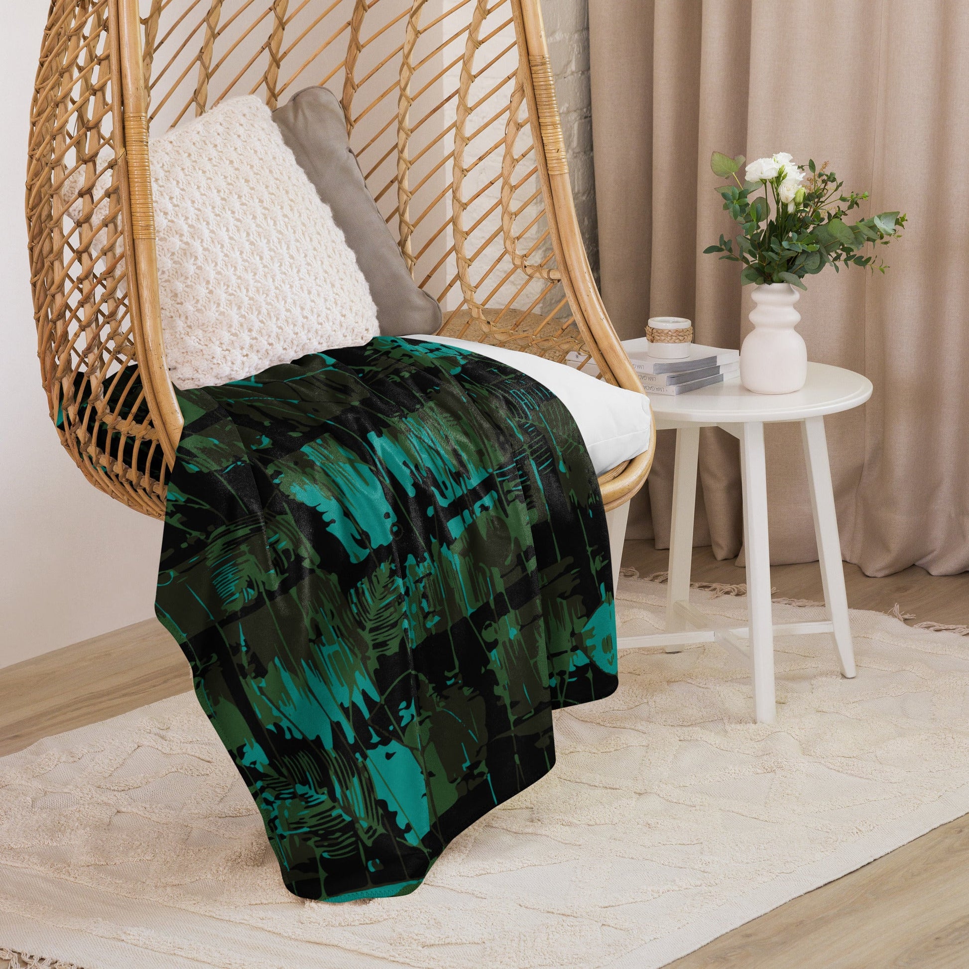 NEO Jungle CAMO Sherpa Blanket