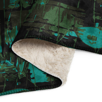 NEO Jungle CAMO Sherpa Blanket