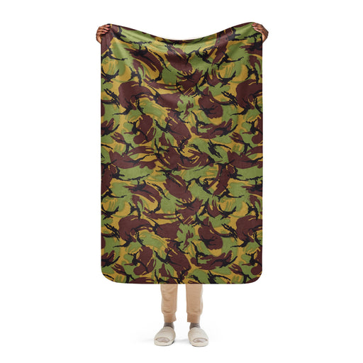 DPM New Zealand Woodland CAMO Sherpa Blanket - 37″×57″