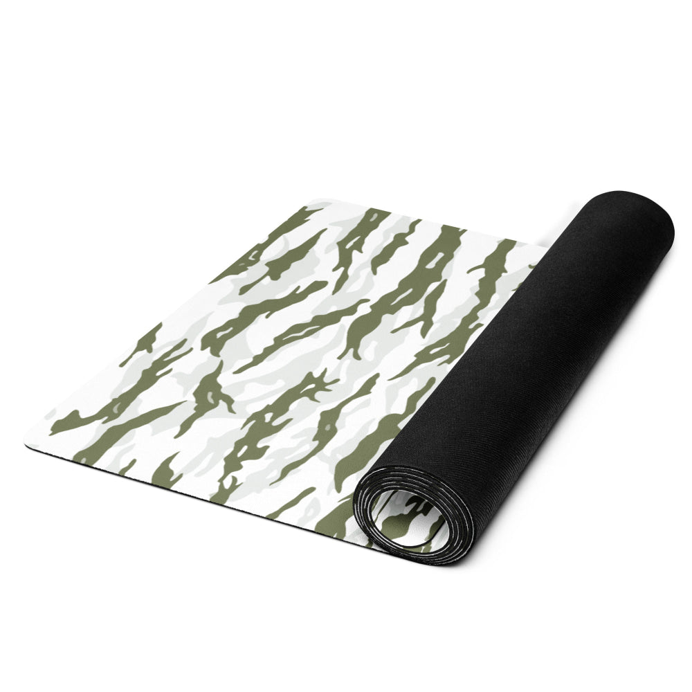 Noorvik Arctic Tiger Stripe CAMO Yoga mat - Mat