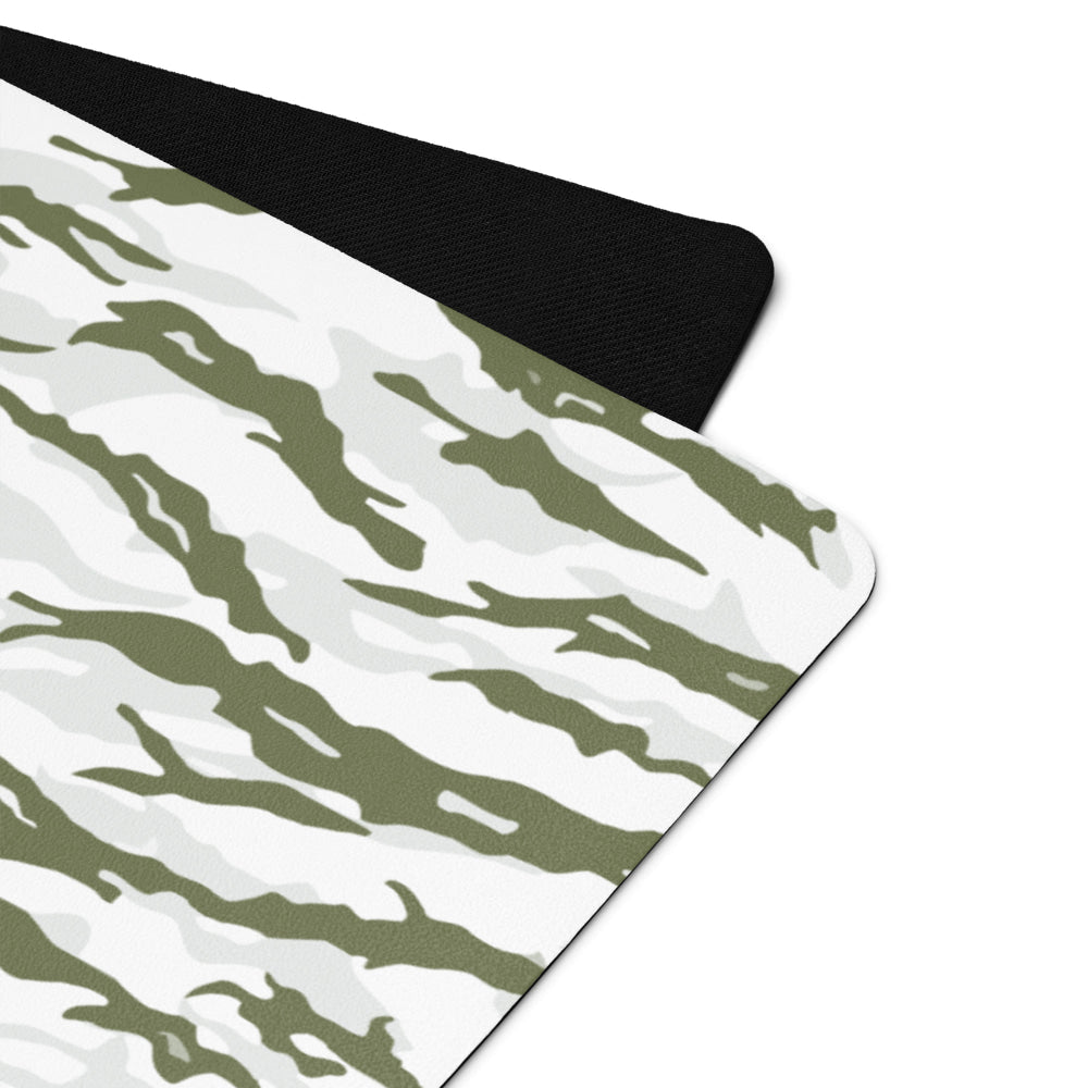 Noorvik Arctic Tiger Stripe CAMO Yoga mat