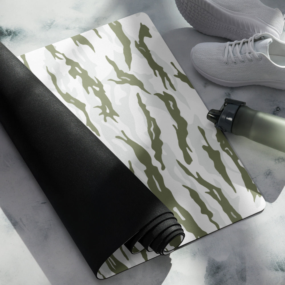 Noorvik Arctic Tiger Stripe CAMO Yoga mat - Mat