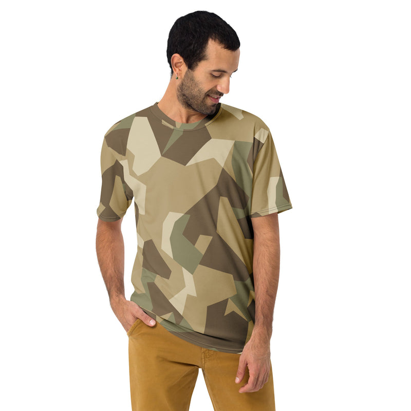 Nordic Leaf Pile Desert CAMO Mens T-Shirt - Shirt - Tee