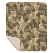 Nordic Leaf Pile Desert CAMO Sherpa Blanket