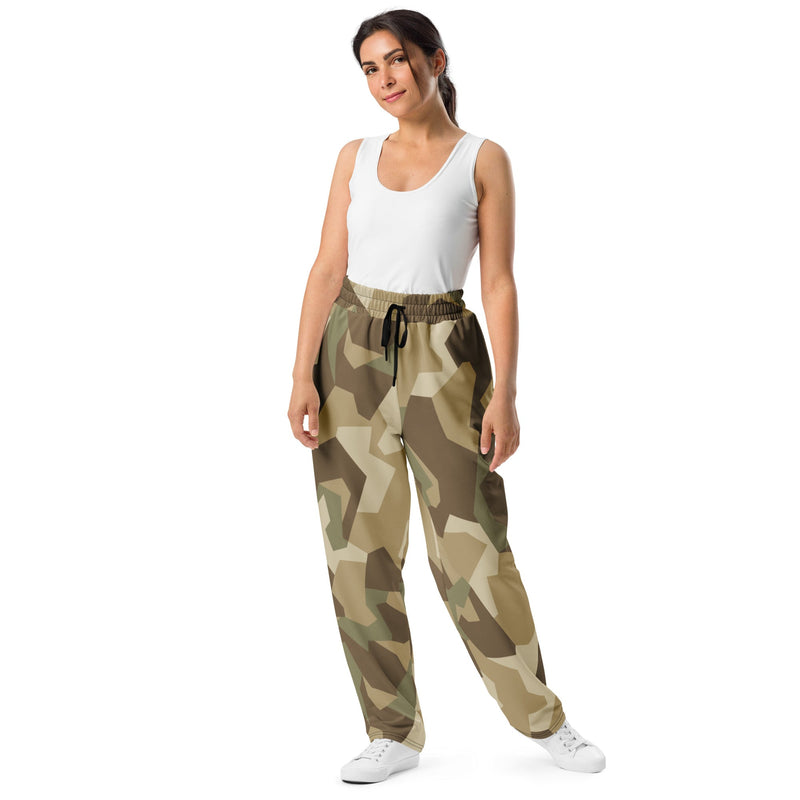 Nordic Leaf Pile Desert CAMO Unisex Wide-Leg Joggers