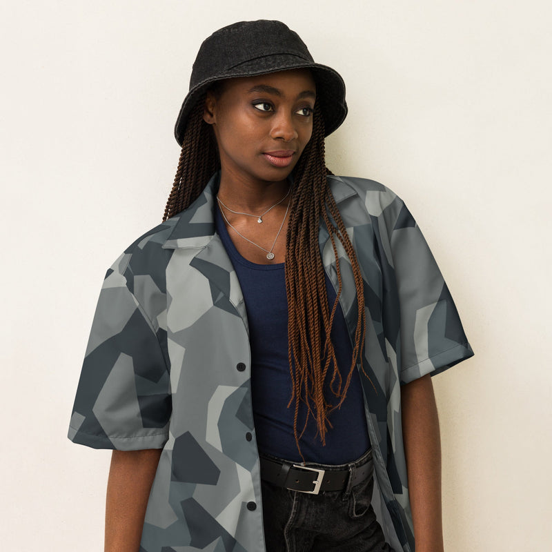 Nordic Leaf Pile Urban CAMO Unisex Short-Sleeve Button Shirt - Button-Up