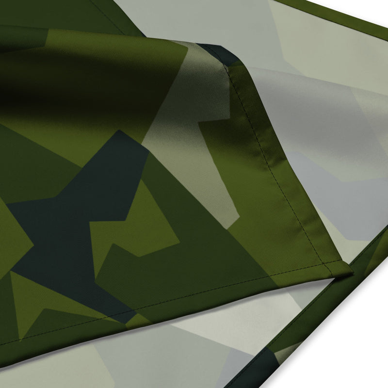 Nordic Leaf Pile Woodland CAMO Bandana - Head