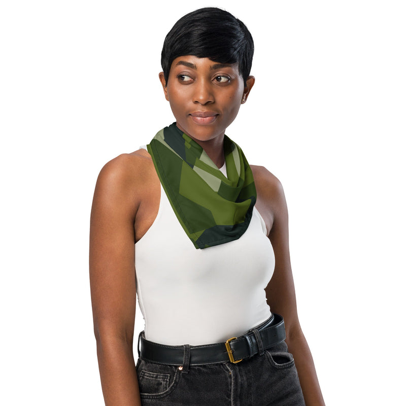 Nordic Leaf Pile Woodland CAMO Bandana - Head