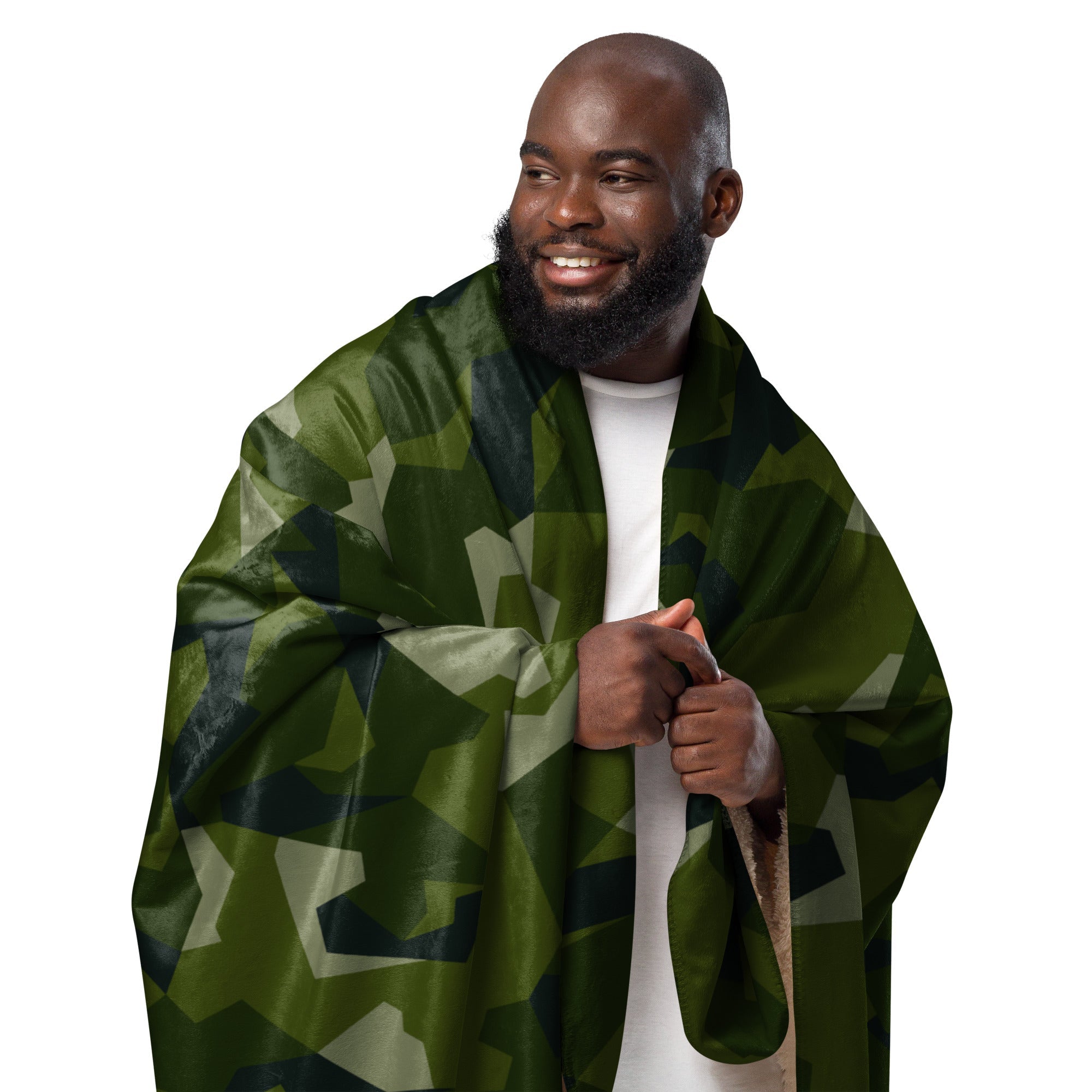 CAMO HQ - Nordic Leaf Pile Woodland CAMO Sherpa Blanket
