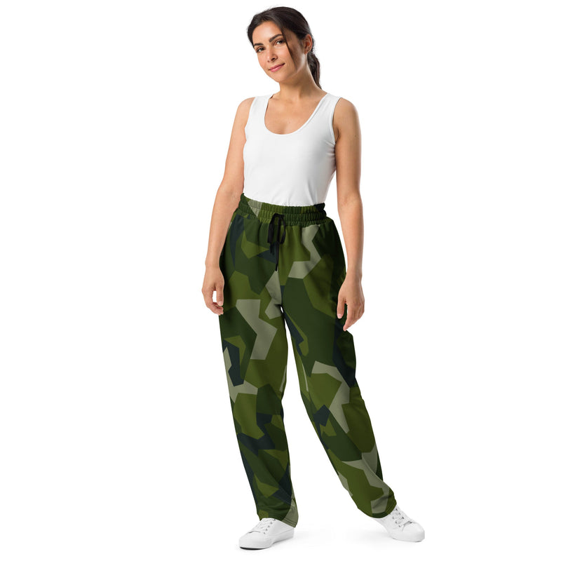 Nordic Leaf Pile Woodland CAMO Unisex Wide-Leg Joggers