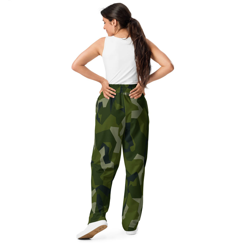 Nordic Leaf Pile Woodland CAMO Unisex Wide-Leg Joggers