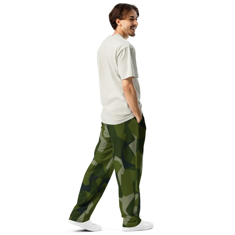 Nordic Leaf Pile Woodland CAMO Unisex Wide-Leg Joggers