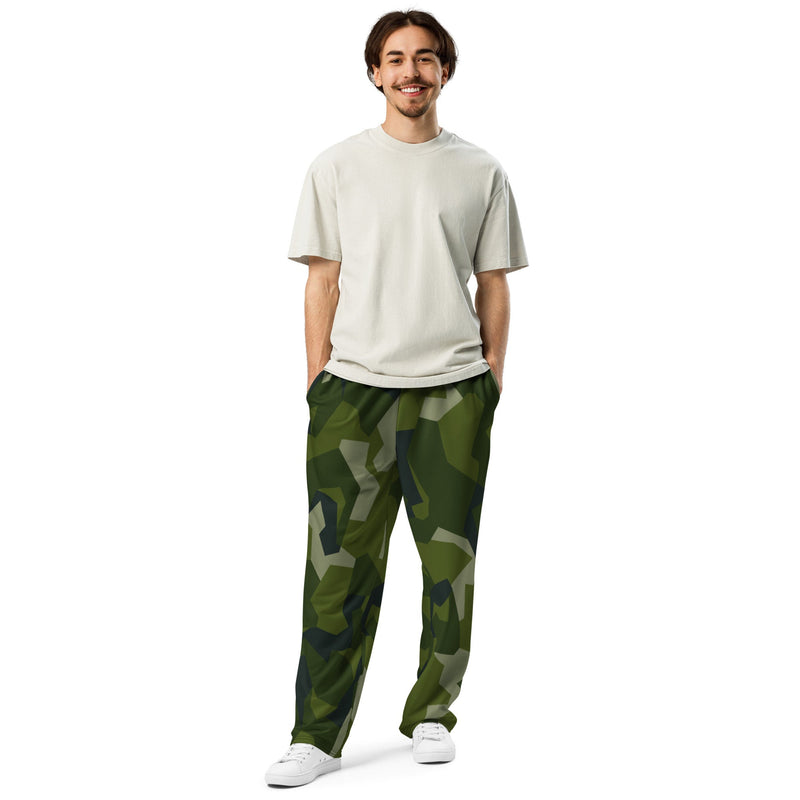 Nordic Leaf Pile Woodland CAMO Unisex Wide-Leg Joggers