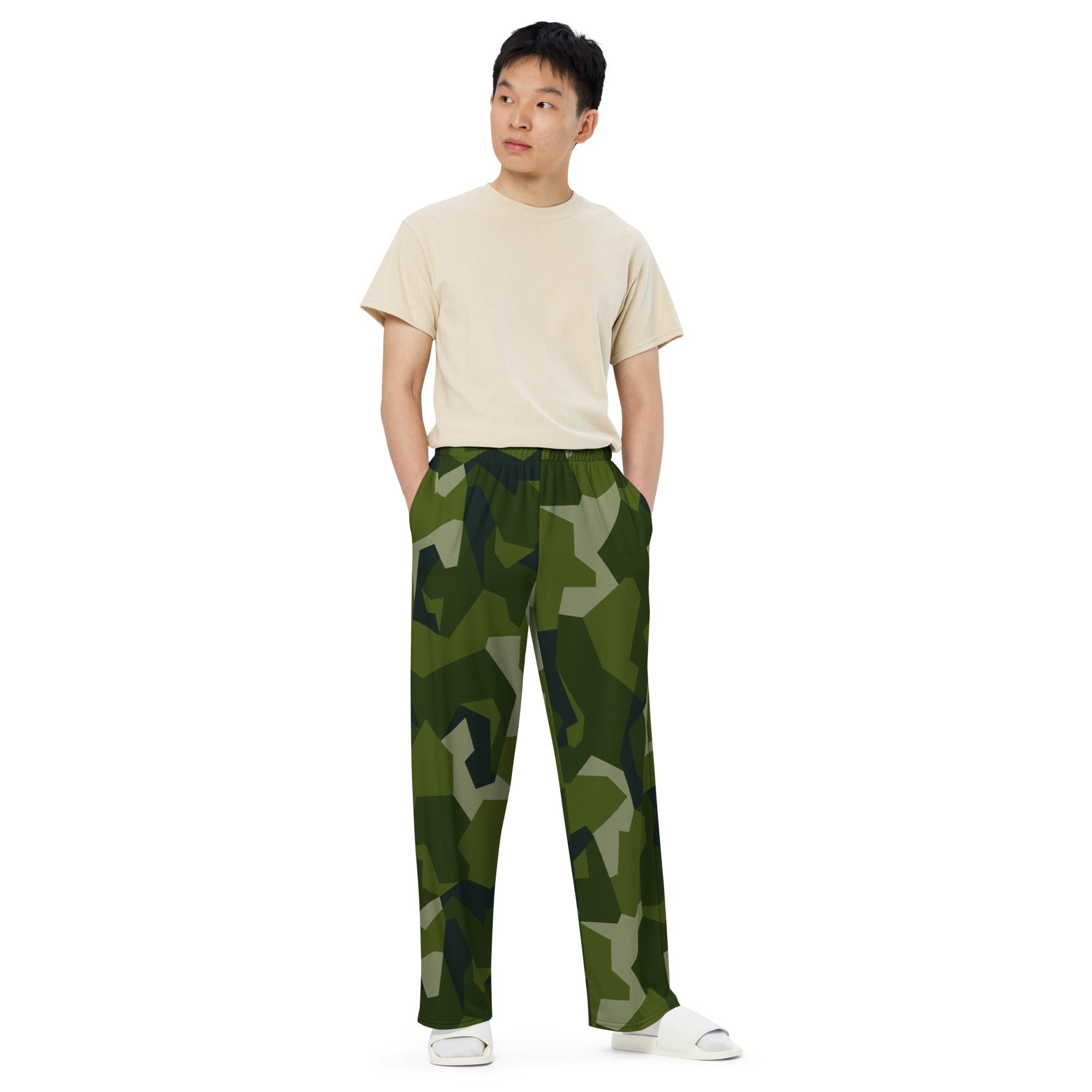 CAMO HQ - Nordic Leaf Pile Woodland CAMO Unisex Wide-Leg Leisure