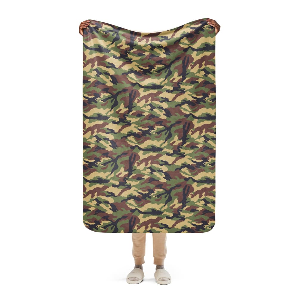 North Korean Woodland CAMO Sherpa blanket - 37″×57″