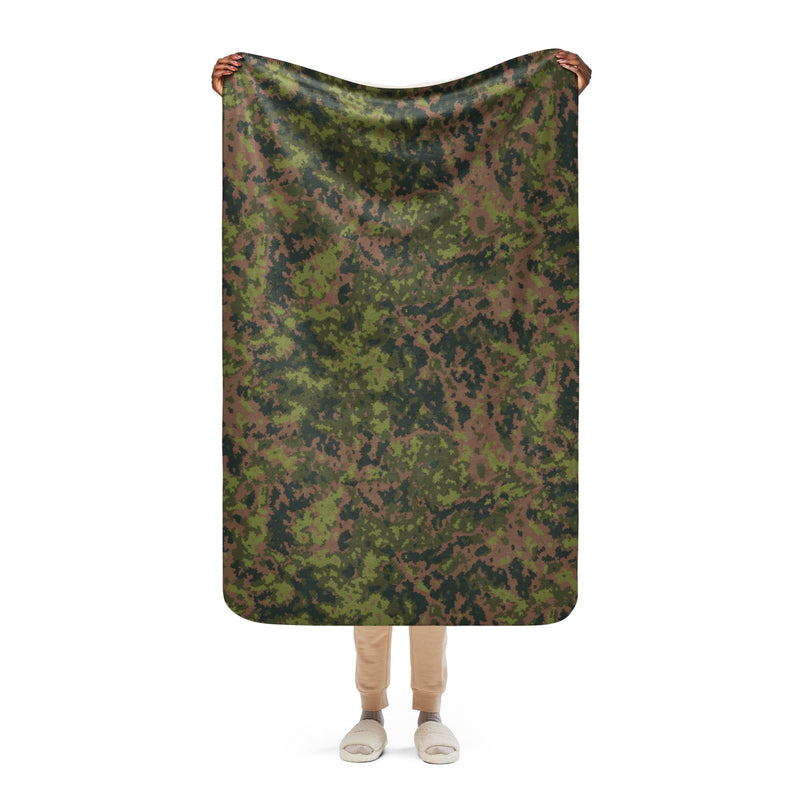 Northern Woodland Finnish M05 Inspired CAMO Sherpa Blanket - 37″×57″