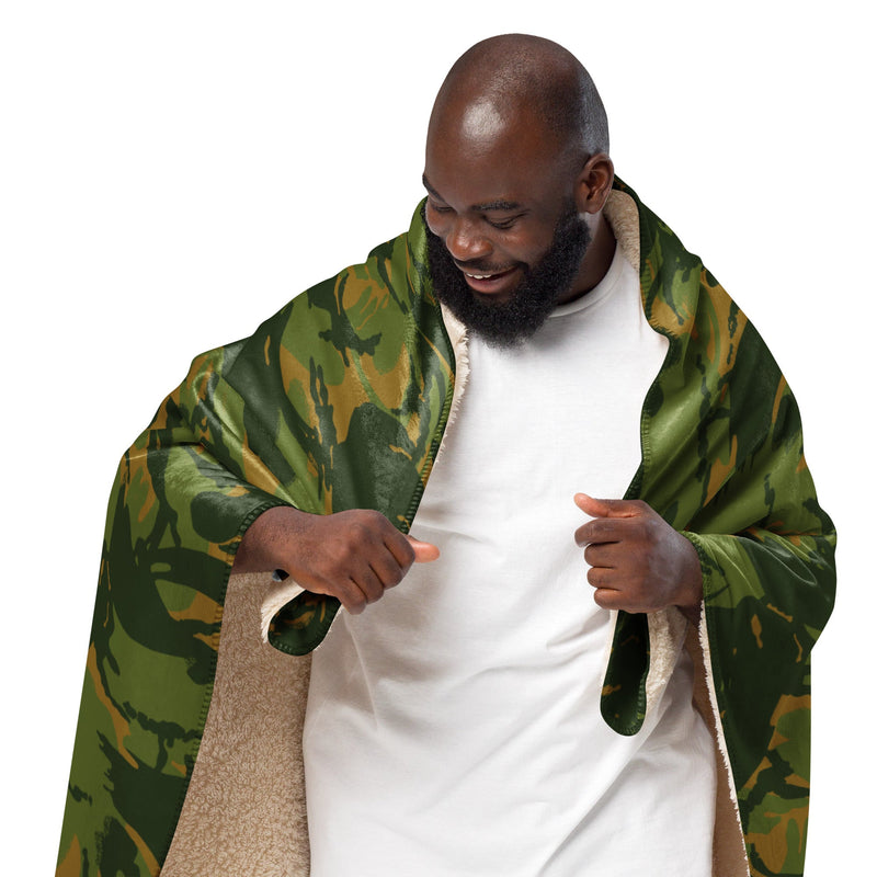 DPM Nordic Woodland CAMO Sherpa Blanket