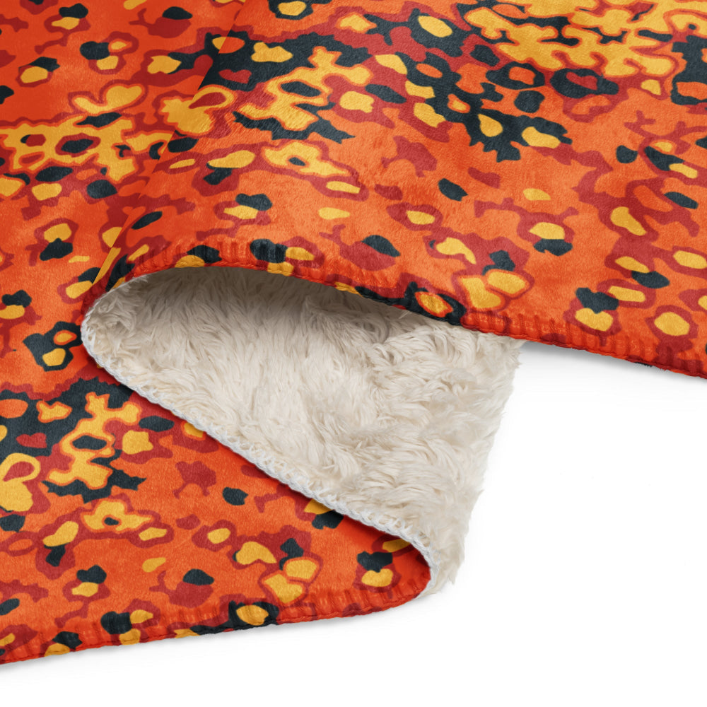 Oakleaf Glow-Oak Hunter Orange CAMO Sherpa blanket - Blanket