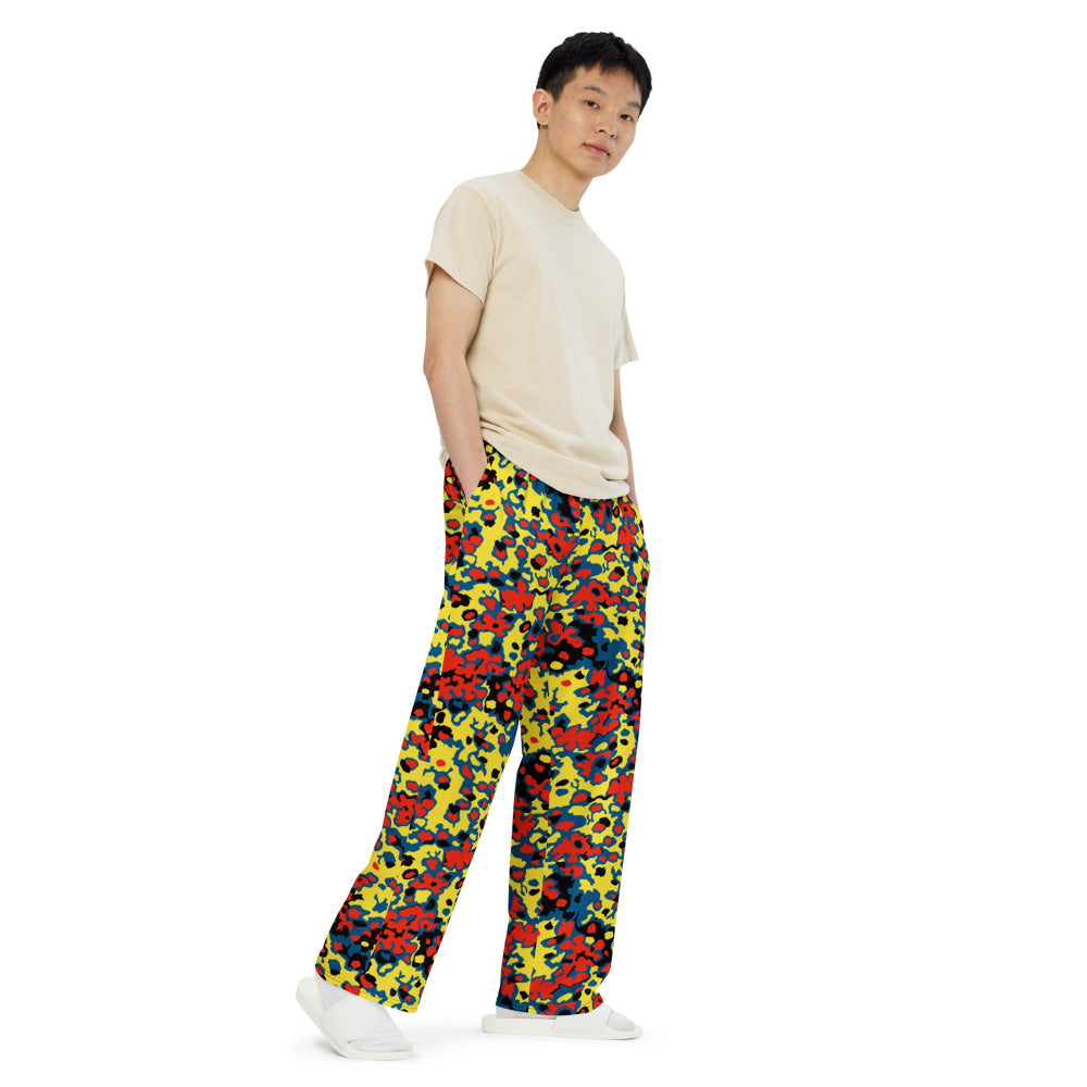 Oakleaf Glow-Oak Red CAMO unisex wide-leg pants - Unisex Wide-Leg Pants