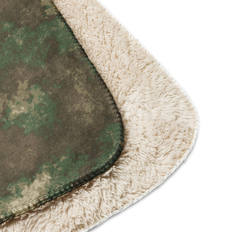 Fractal Earthshadow CAMO Sherpa Blanket