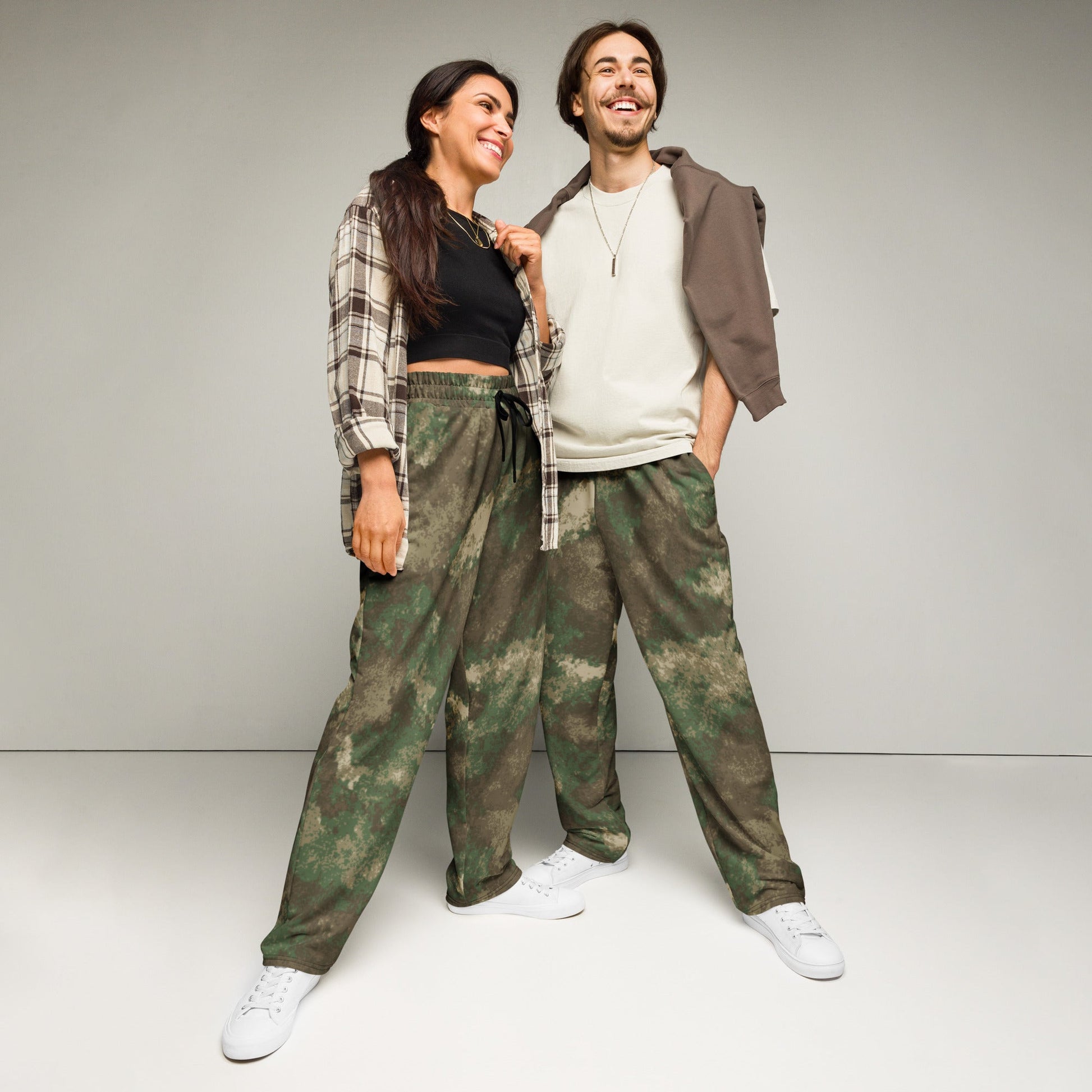 Omni-Terrain CAMO Unisex Wide-Leg Joggers - 2XS