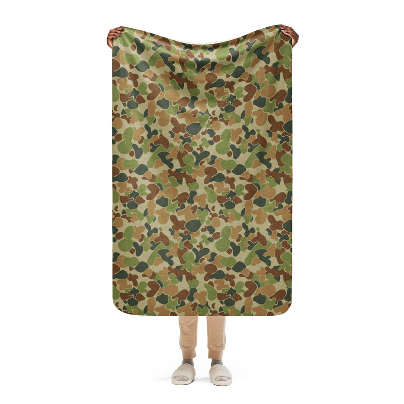 Outback Drift Disruptive CAMO Sherpa Blanket - 37″×57″