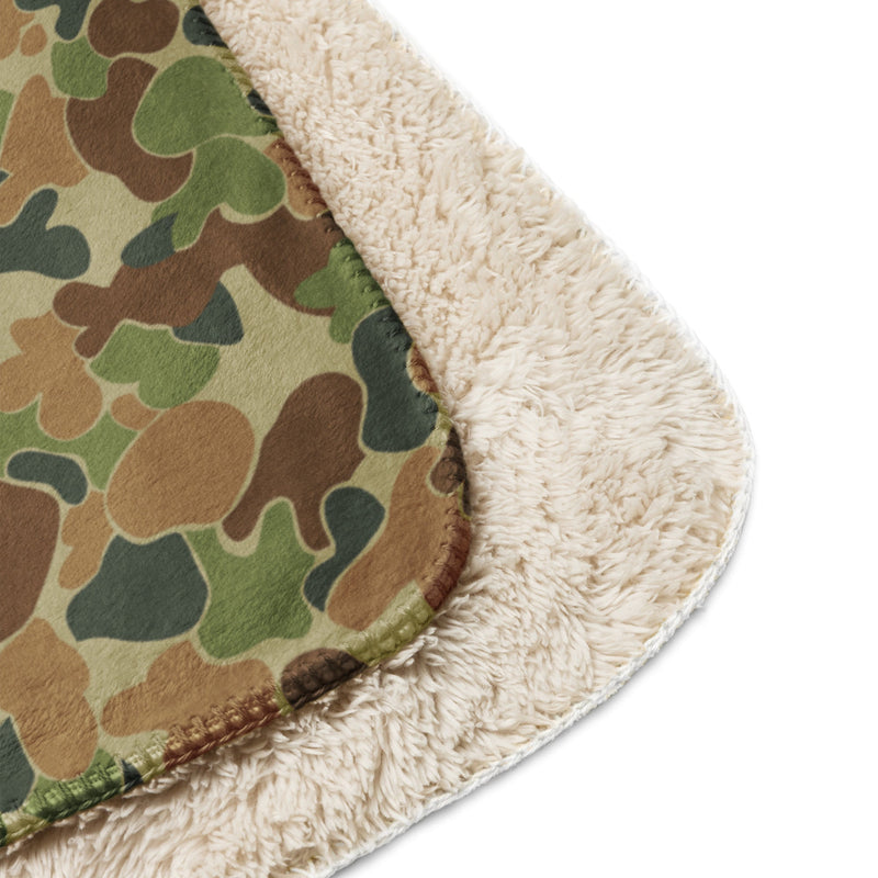 Outback Drift Disruptive CAMO Sherpa Blanket