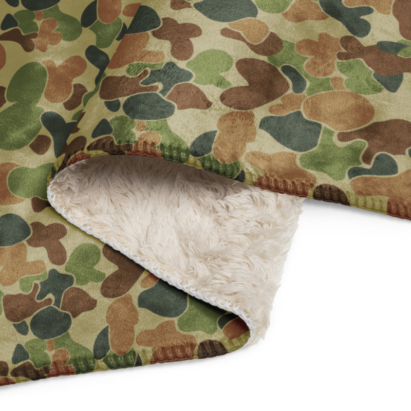 Outback Drift Disruptive CAMO Sherpa Blanket