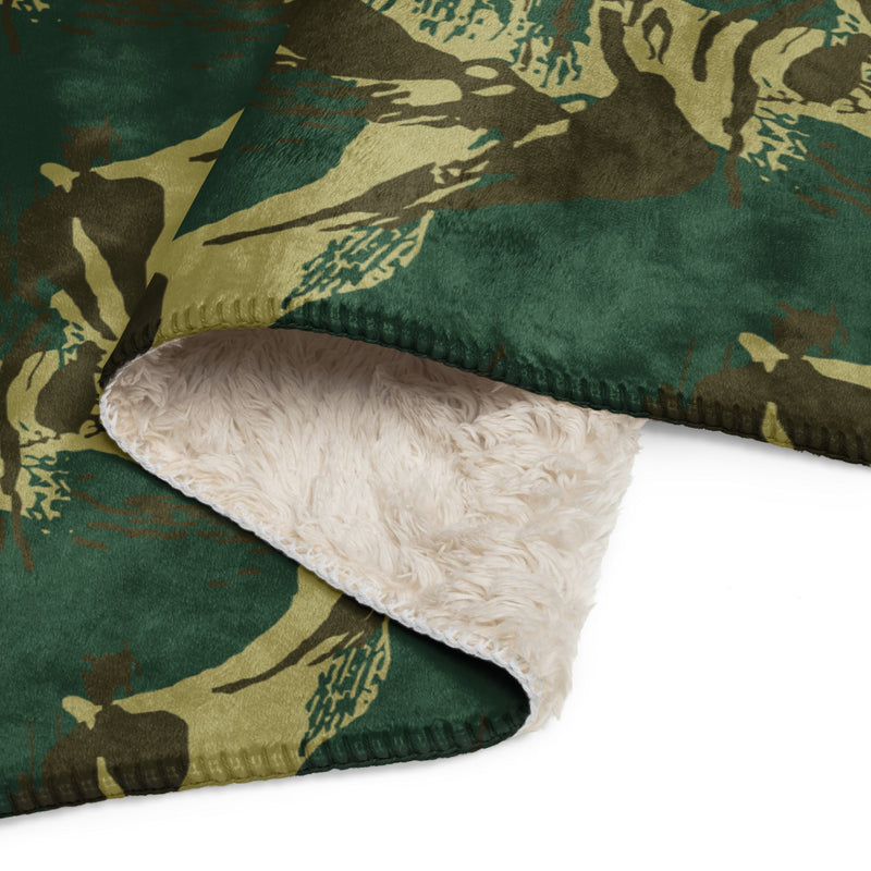 Brushstroke Pakistani Woodland CAMO Sherpa Blanket