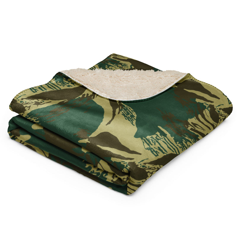 Brushstroke Pakistani Woodland CAMO Sherpa Blanket