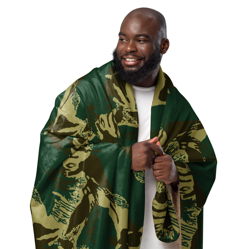 Brushstroke Pakistani Woodland CAMO Sherpa Blanket